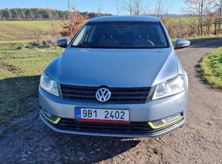Volkswagen - Passat