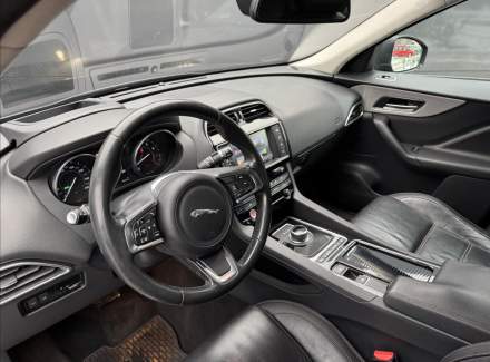 Jaguar - F-Pace
