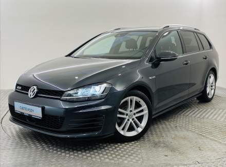 Volkswagen - Golf