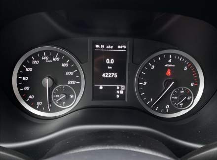 Mercedes-Benz - Vito