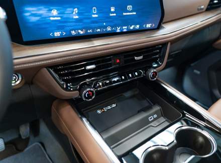 Chevrolet - Suburban