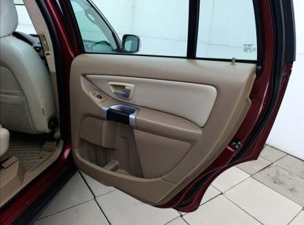 Volvo - XC90