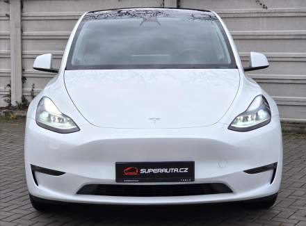 Tesla - Model Y