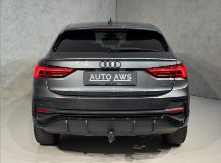 Audi - Q3