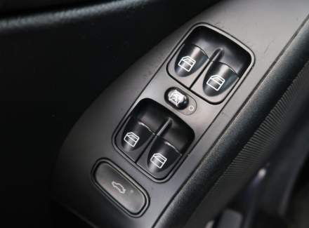 Mercedes-Benz - C-class