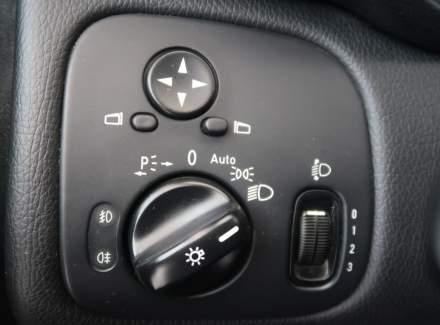 Mercedes-Benz - C-class