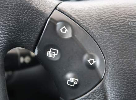 Mercedes-Benz - C-class