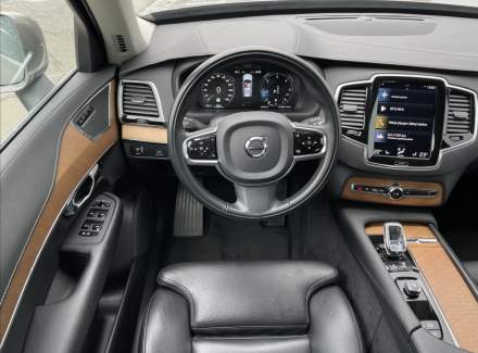 Volvo - XC90