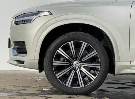 Volvo - XC90