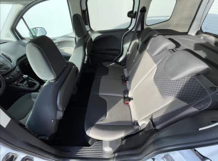 Ford - Tourneo Courier