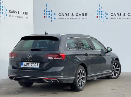 Volkswagen - Passat