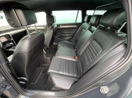 Volkswagen - Passat