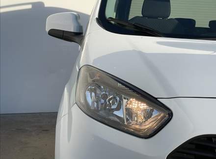 Ford - Tourneo Courier