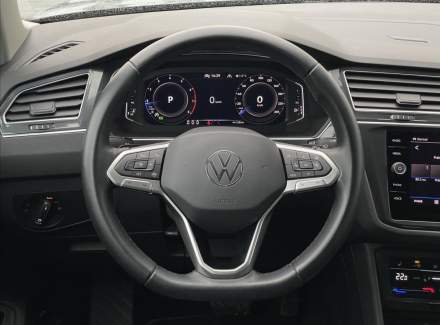 Volkswagen - Tiguan