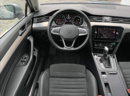 Volkswagen - Passat