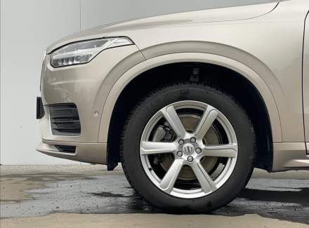 Volvo - XC90