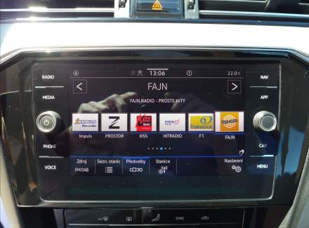 Volkswagen - Passat
