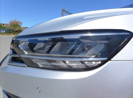 Volkswagen - Passat