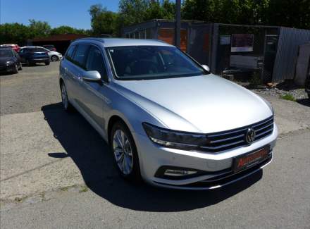 Volkswagen - Passat