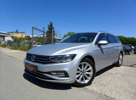 Volkswagen - Passat