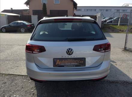Volkswagen - Passat