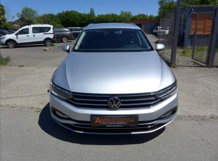 Volkswagen - Passat