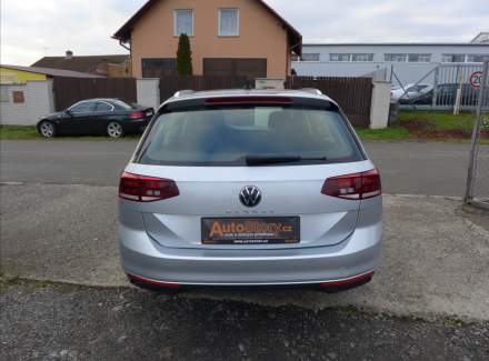 Volkswagen - Passat