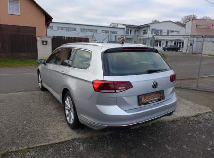 Volkswagen - Passat