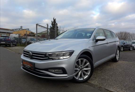 Volkswagen - Passat