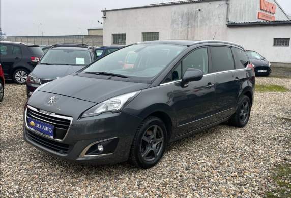 Peugeot - 5008