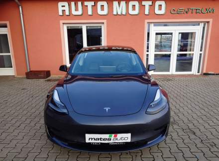 Tesla - Model 3