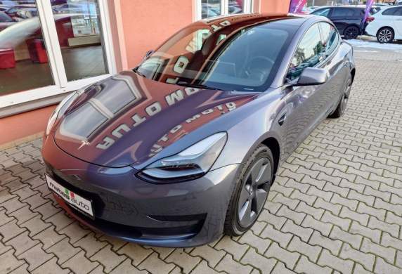 Tesla - Model 3