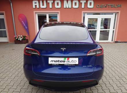 Tesla - Model Y