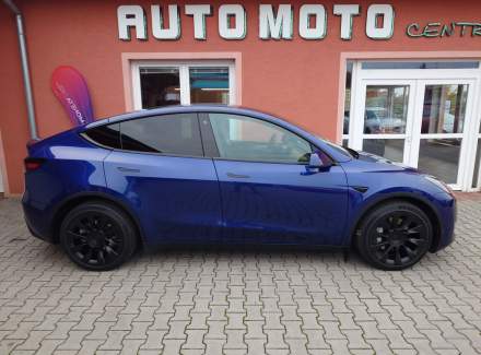 Tesla - Model Y