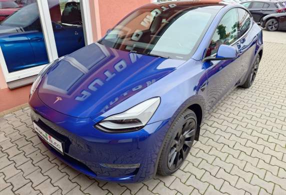 Tesla - Model Y