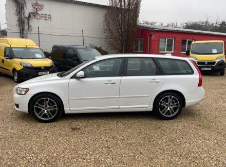 Volvo - V50