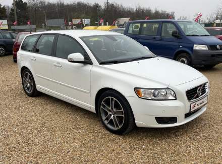 Volvo - V50