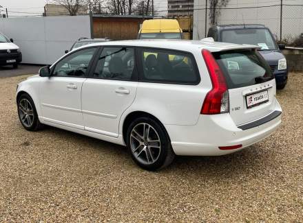 Volvo - V50