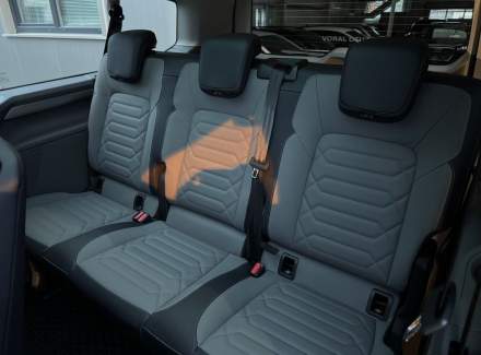 Volkswagen - Caravelle