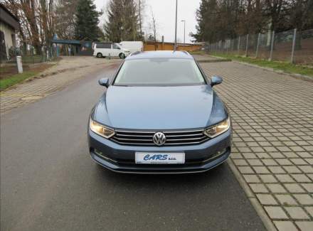 Volkswagen - Passat