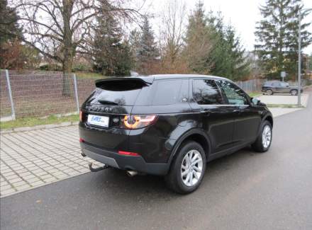 Land Rover - Discovery Sport
