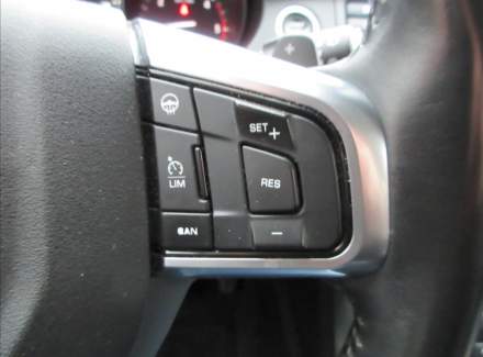 Land Rover - Discovery Sport