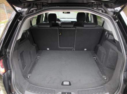 Land Rover - Discovery Sport