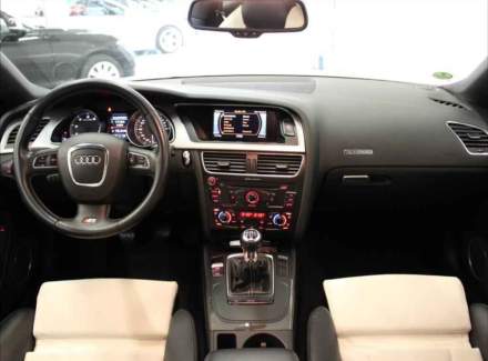 Audi - S5