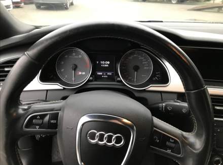 Audi - S5