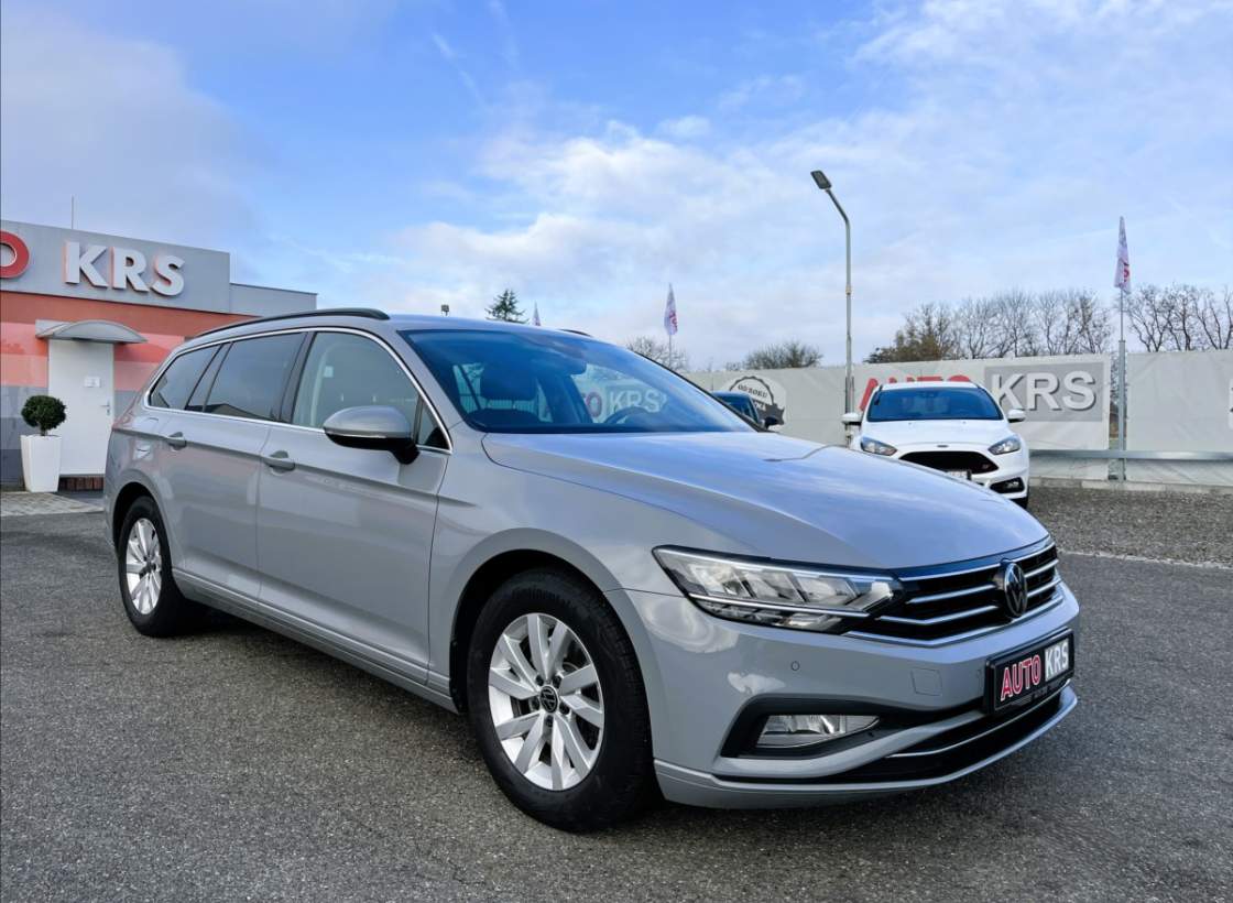 Volkswagen - Passat