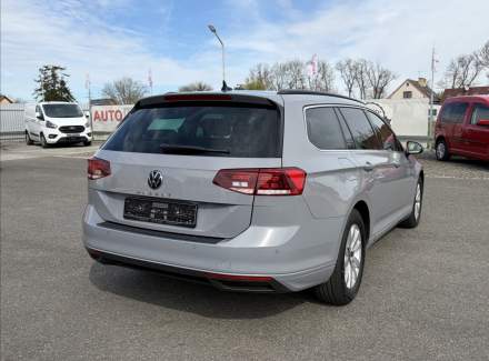 Volkswagen - Passat