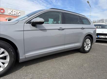 Volkswagen - Passat