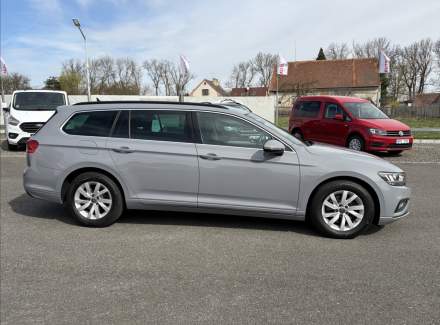 Volkswagen - Passat