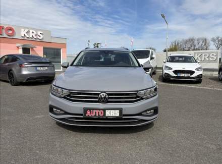 Volkswagen - Passat